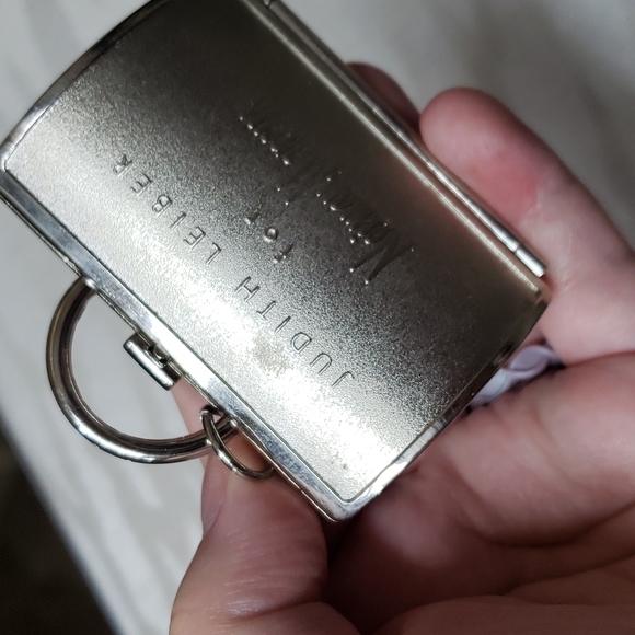 🌷🌷Judith Leiber Purse Box, Green Purple ButterflyNeiman Marcus🌷🌷 - Picture 9 of 10